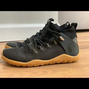 *Like NEW* Vivo barefoot Trail Shoes